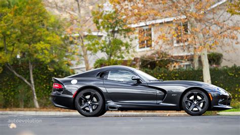 2014 SRT Viper Review - autoevolution