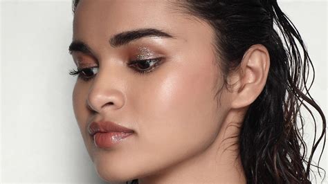 12 eyeshadow tips make-up artists want you to know | Vogue India