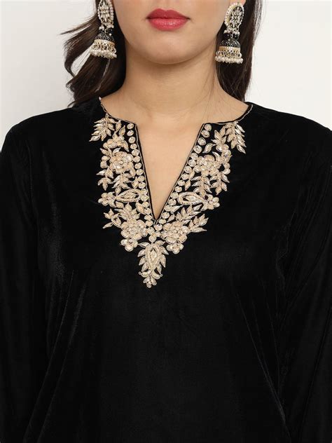 Black Royale Zardozi Embroidered Velvet Kurti with Pants – anokherang