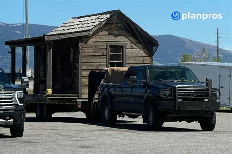 How to Start a Hotshot Trucking Business: A Step-by-Step Guide