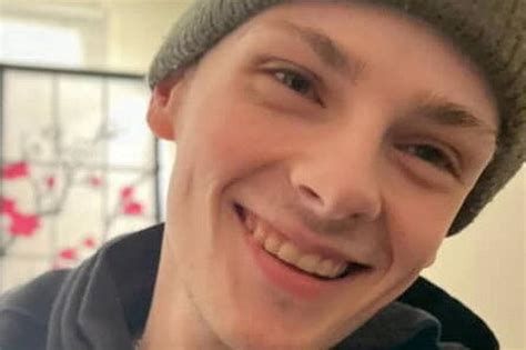 'I vaped for nearly 10 years - then my lung suddenly collapsed'