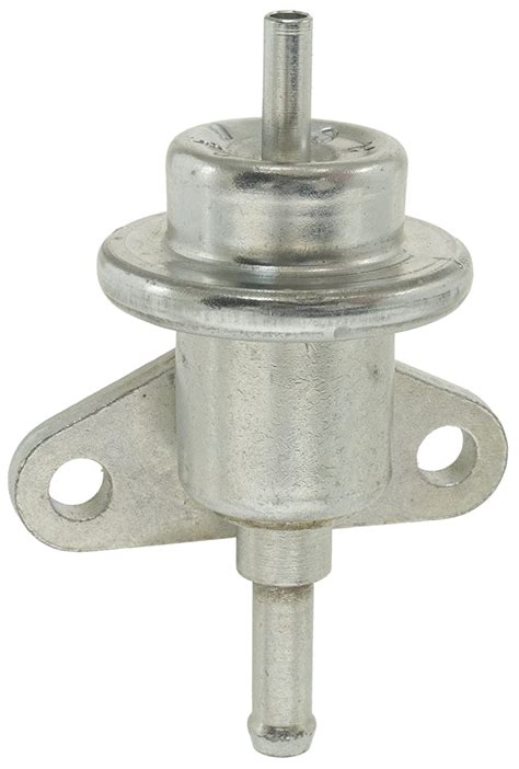 Wells PR4136 Fuel Injection Pressure Regulator : Amazon.in: Car & Motorbike