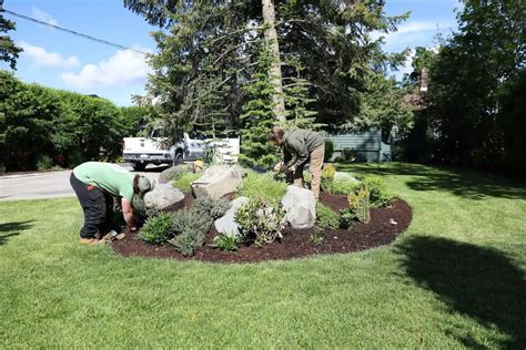 Weed Control Treatments For Lawns & Gardens In Spokane