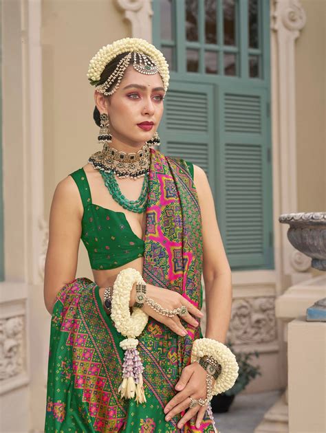 Green Banarasi Silk Saree with Kashmiri Weaving and Meenakari Details ...