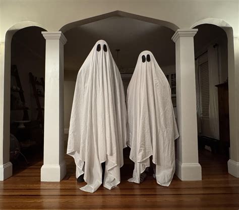 Sheet Ghost - Costume : 5 Steps (with Pictures) - Instructables