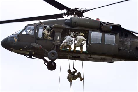 How to Pass Air Assault School. It’s been called the “toughest 10 days ...