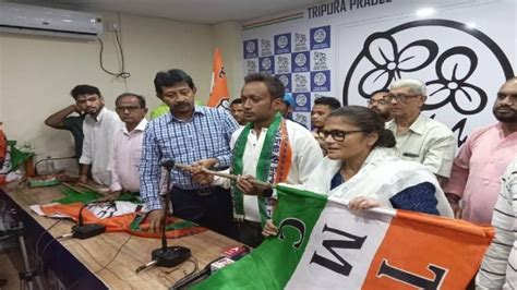 Tripura: TDF state president joins TMC along with 400 others - Tripura ...