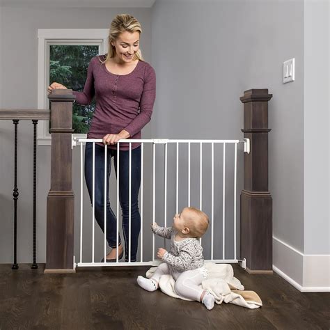 Regalo 2-in-1 Extra Wide Stairway and Hallway Walk Through Baby Safety ...