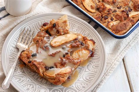 Cinnamon Apple Pie Bread Pudding at Jayden Nobbs blog