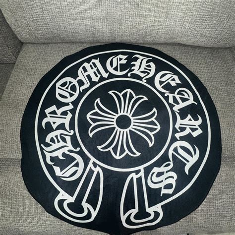Chrome hearts area round rug - Depop