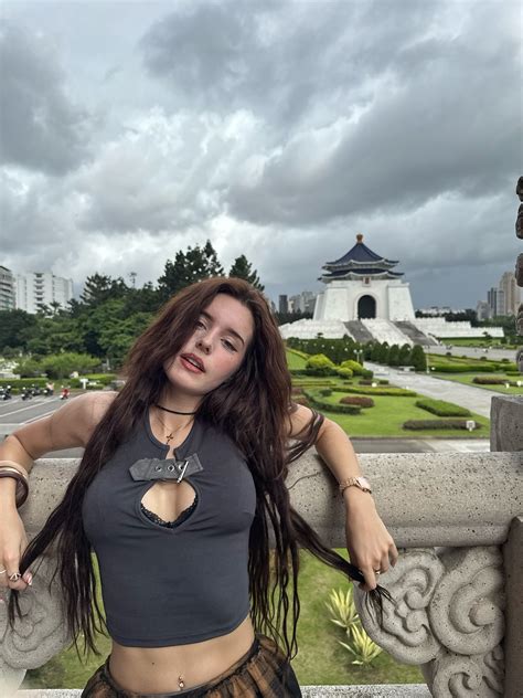 Mariia Lieftier | Look at her 🦊🫶🏻👩🏻‍🦰 | Instagram