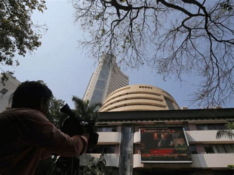 ETMarkets Morning Podcast: Promoter-market operator nexus broken ...