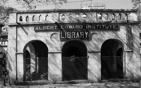 City Secrets: This 143-Year-Old Library In Camp Houses Over 20,000 ...