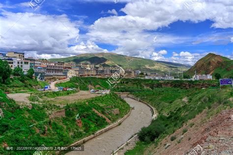 西藏昌都市丁青县的海拔是多少？