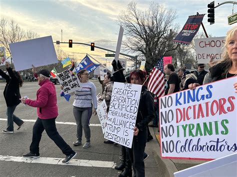 Hundreds Gather for "No Kings" Protest in Redding – Shasta Scout