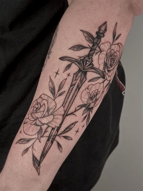 MOLLY GOTH • Tattoo Artist (@soft.goth.ink) • Instagram photos and videos