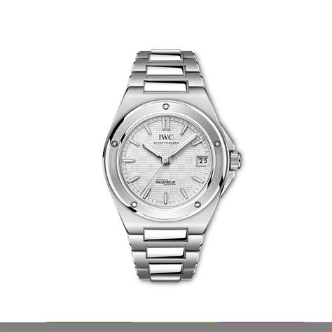 Ingenieur Automatic 40 in 18-Carat Gold: Luxurious Elegance