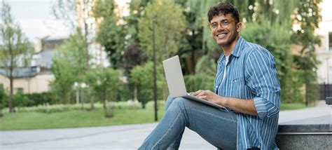Your Guide to the Bachelor of Fine Arts (BFA) Degree | Coursera - bachelor of fine arts degree