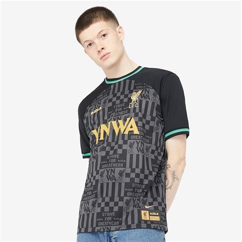 Nike Liverpool x LeBron | Pro:Direct Basketball