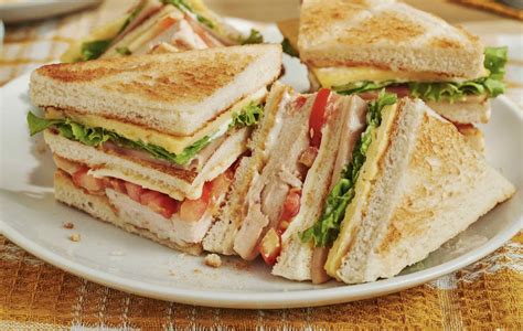 Club Sandwich Recipe | Addictedtoallthingspretty