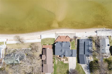 See inside Bay County home on Saginaw Bay listed for $725,000 - mlive.com