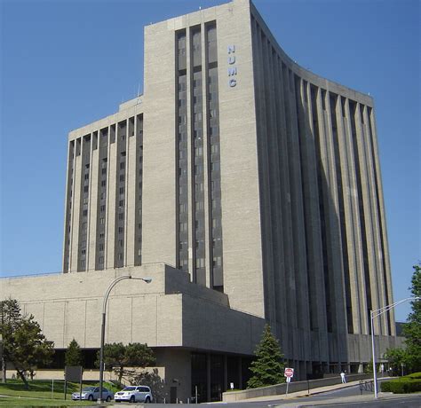 East Meadow — Wikipédia