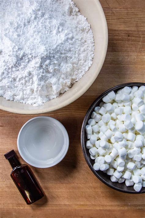 An Easy Recipe For Marshmallow Fondant To Try Now | Recipe ...