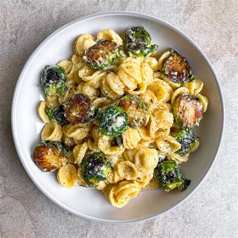 Creamy Brussels Sprouts Pasta - Zena's Kitchen