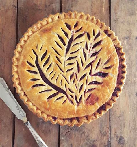 Amazing Pie Designs by Karin Pfeiff-Boschek | Pie crust designs, Pie ...