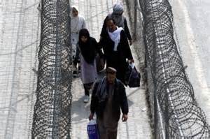 Ignoring humanitarian calls, Pakistan starts detaining Afghan migrants