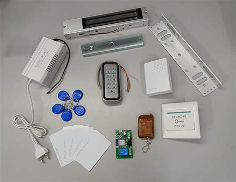 Combo-CN103 Weatherproof Card Access Control + Electromagnetic Lock wi ...