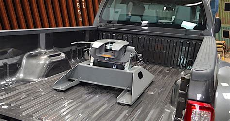 CURT: Trailer Hitches - Trailer Wiring - 5th Wheel - Gooseneck