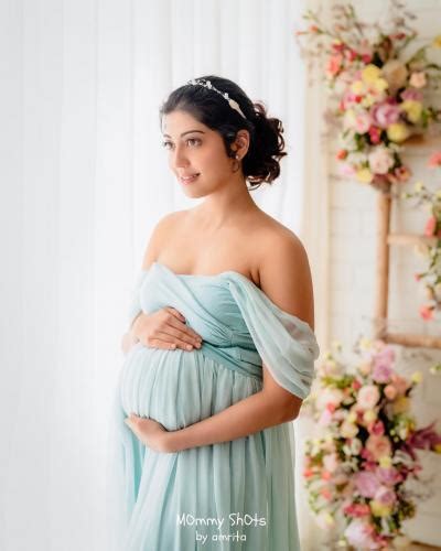 pranitha subhash maternity photoshoot went viral on social media see ...