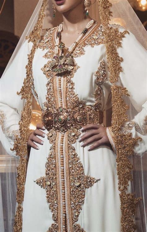 Caftans: Morocco’s Treasured Traditional Garments Hit the Global Stage