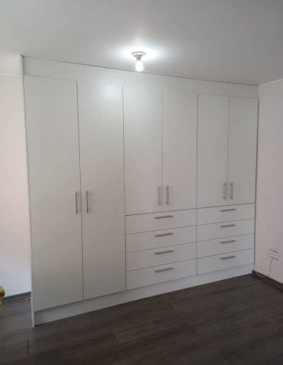 Closets - . : MUEBLES MODULARES QUITO - MUEBLES FLORES