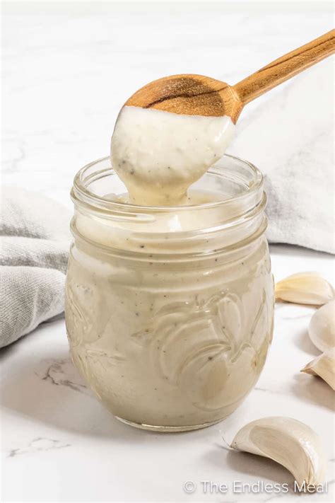 White Garlic Pizza Sauce