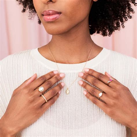 10 ways to boost retail customer engagement in 2026