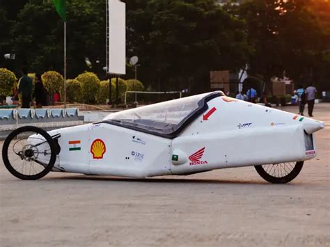 Aeon: First model - Three-wheel car by students promises 300kmpl ...