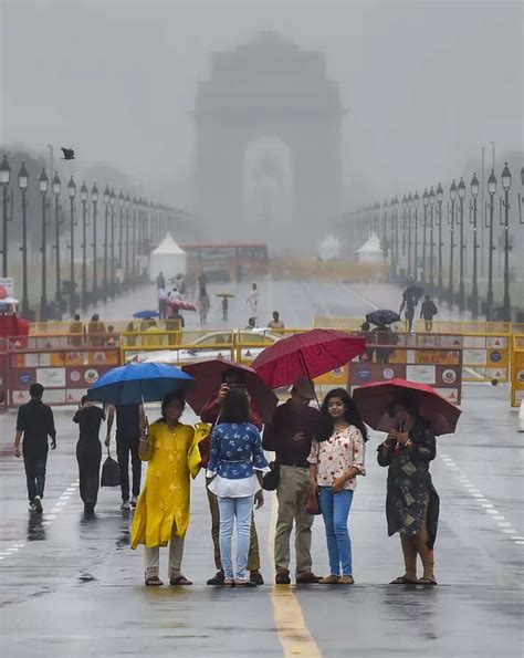 From traffic snarls, waterlogging to building collapse; continuous ...