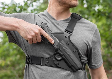Alien Gear Cloak Shoulder Holster Review 的图像结果