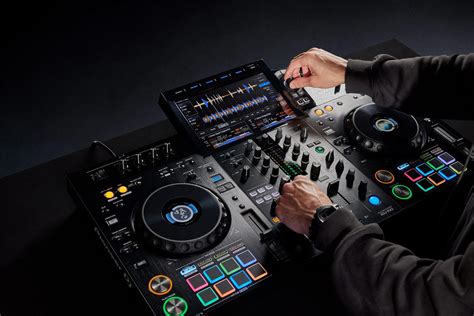 What Is the Best DJ Controller? | Audiolover