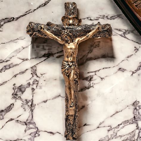 Buy Wall Hanging Holy Cross Jesus Christ Crucifix Statue for Altar ...