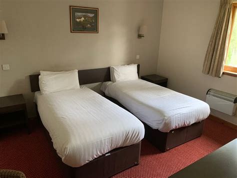 HIGHLANDER HOTEL (Newtonmore, Scotland) - Hotel Reviews, Photos, Rate ...