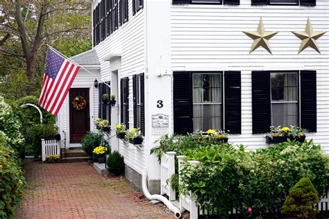 The Essential Guide to Plymouth, MA - New England