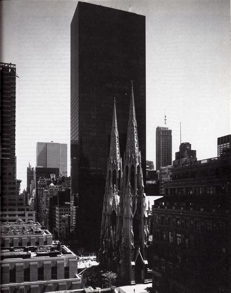 VINTAGE MANHATTAN SKYLINE