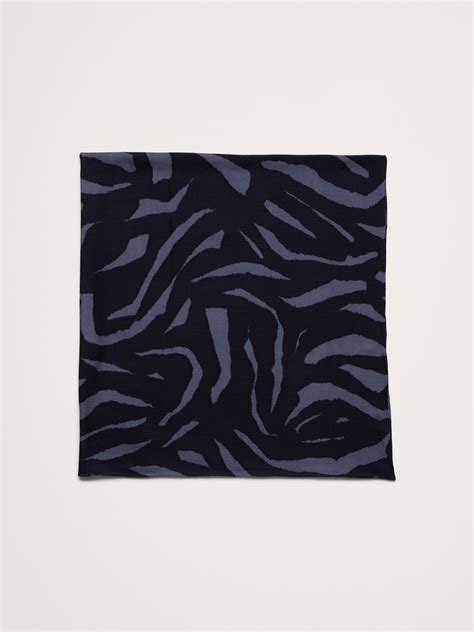 Avila Large Wool Scarf | Banana Republic