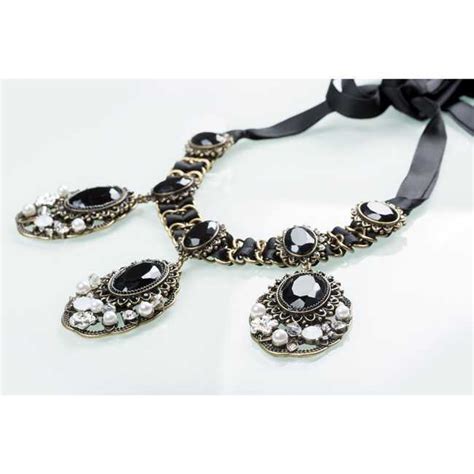 7 ways to glam up your look | Vogue India | Culture & Living | Culture