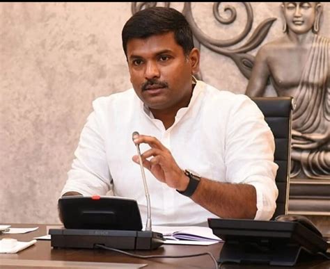 వెన్నుపోటుకు బాబు బ్రాండ్ అంబాసిడర్: మంత్రి అమర్నాథ్ - త్రినేత్రం న్యూస్