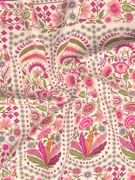 Gardenia Augusta 100% Cotton 300 TC Pink Digitally Printed King Bedshe ...