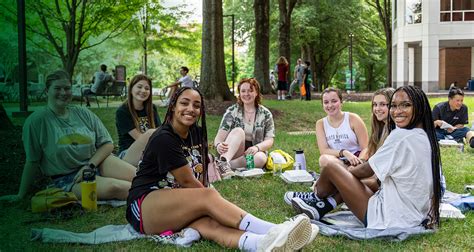 Freshman Admissions | George Mason University